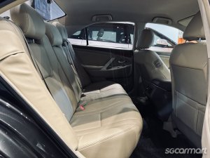 Toyota Camry 2.0A (COE till 02/2029)