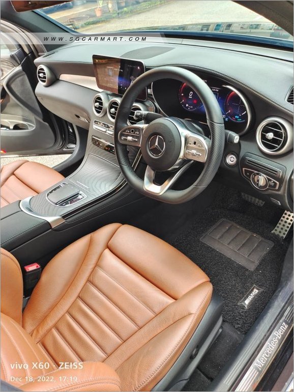 Mercedes-Benz GLC-Class GLC300 Coupe Mild Hybrid AMG Line 4MATIC Premium Plus