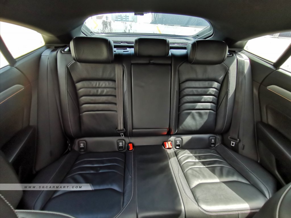 Volkswagen Arteon 2.0A TSI R-Line