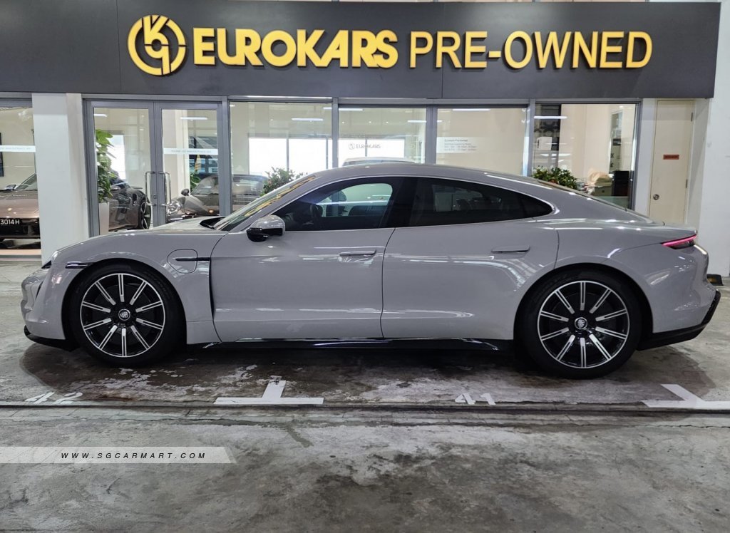 Porsche Taycan Electric 4S Performance Battery Plus