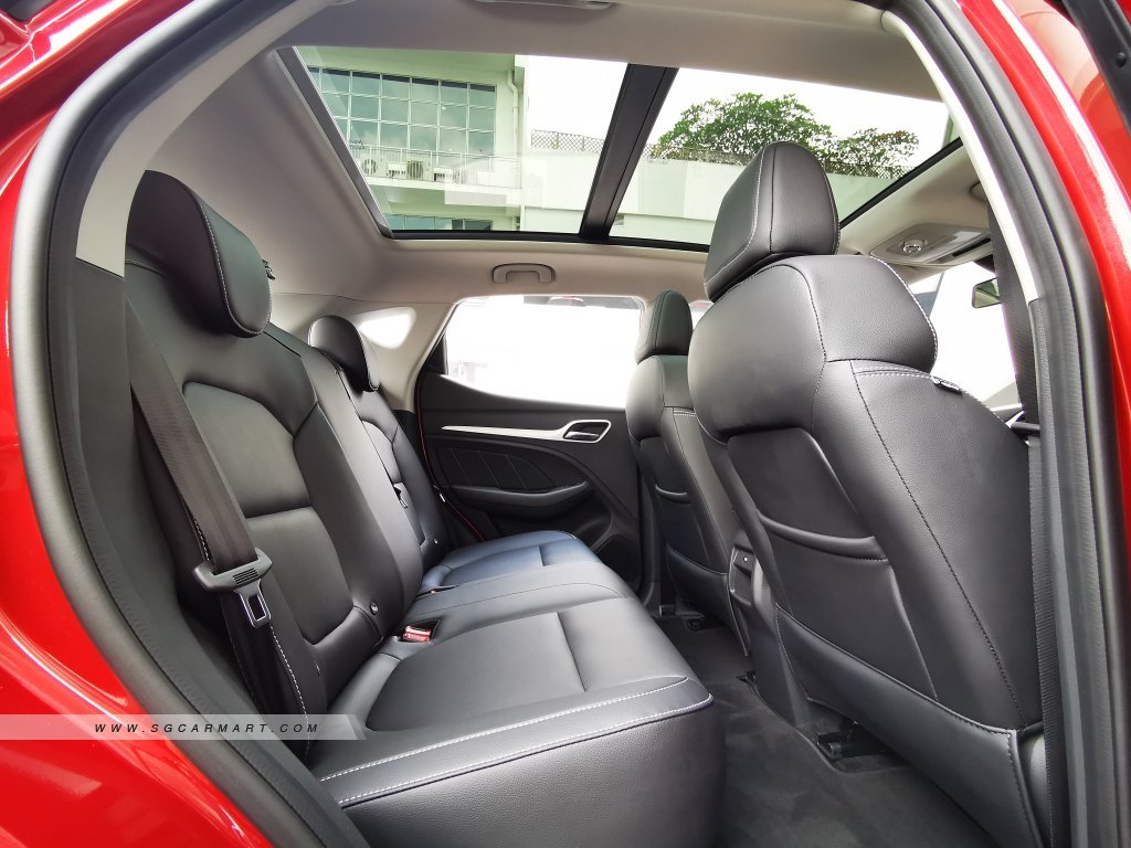 MG ZS Electric Deluxe
