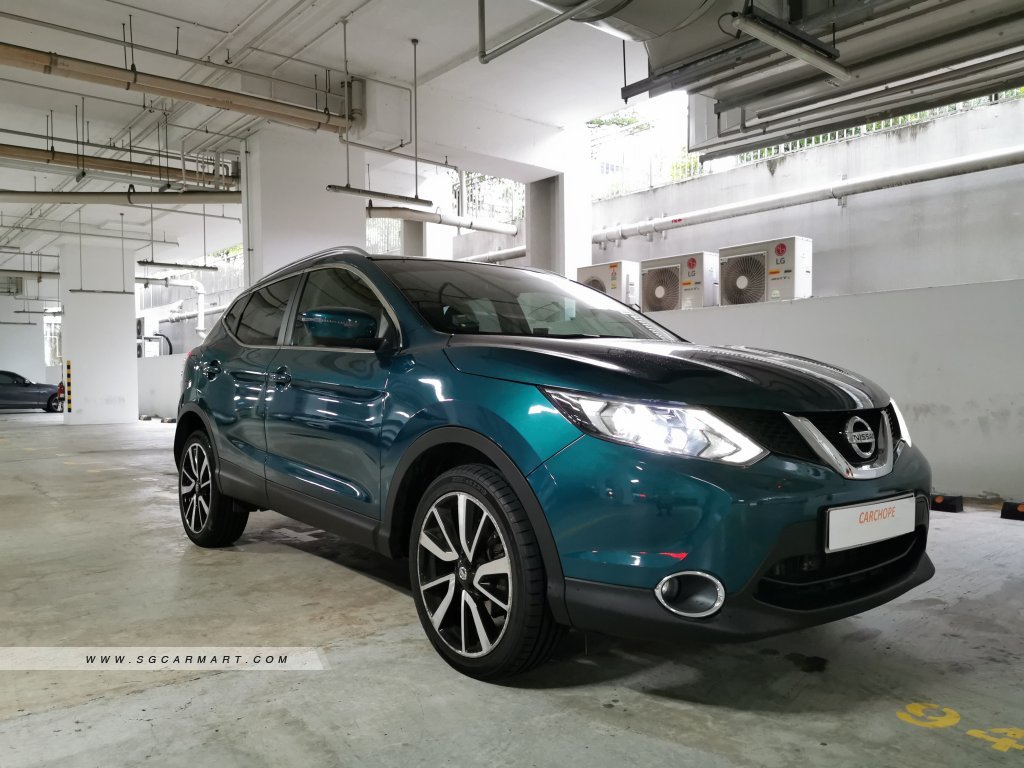 Nissan Qashqai 2.0A Premium Moonroof