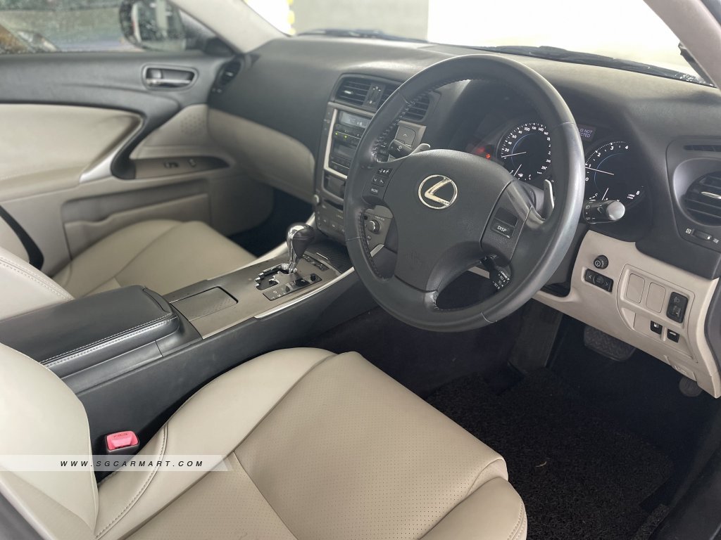 Lexus IS250 (COE till 12/2029)