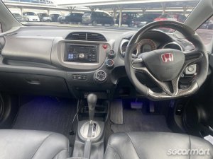 Honda Jazz 1.3A (COE till 04/2029)