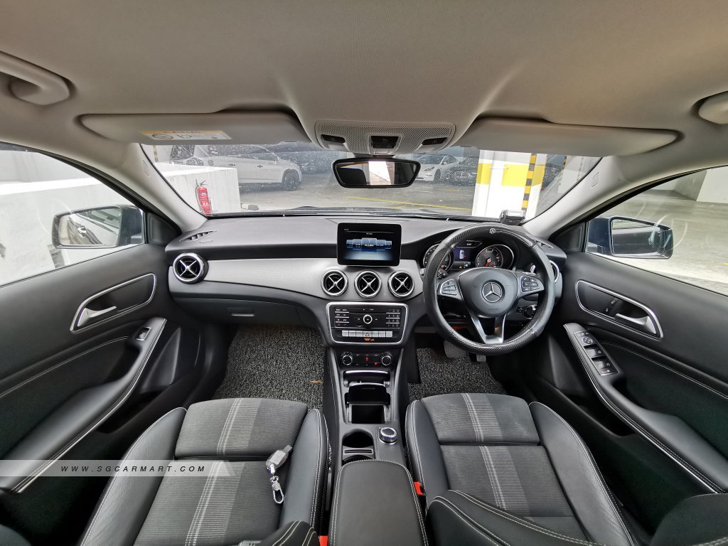 Mercedes-Benz GLA-Class GLA180 Urban Edition