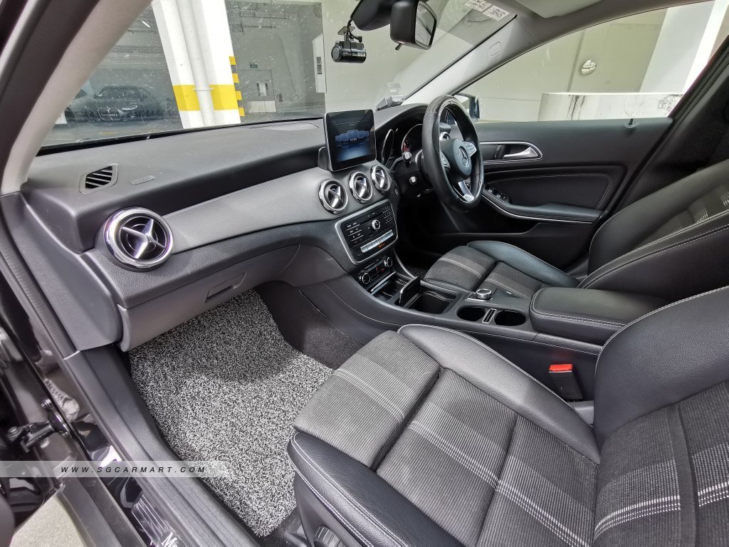 Mercedes-Benz GLA-Class GLA180 Urban Edition