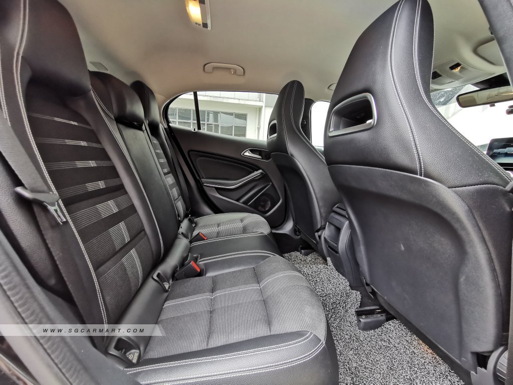 Mercedes-Benz GLA-Class GLA180 Urban Edition