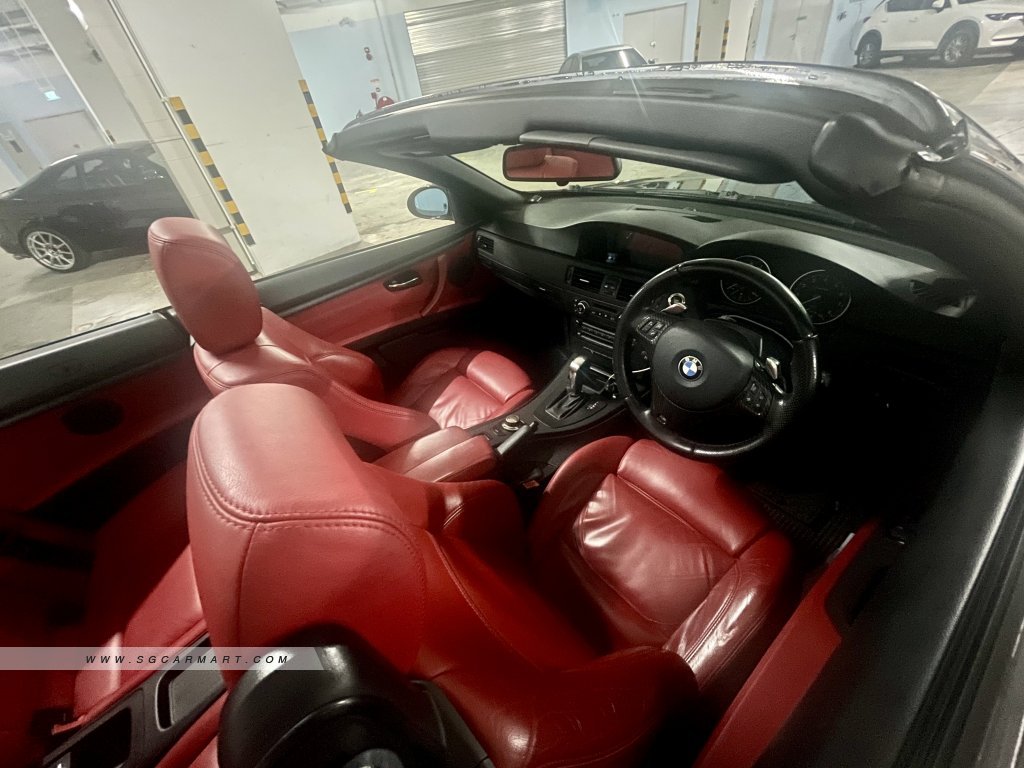 BMW 3 Series 325i Convertible M-Sport (COE till 04/2029)