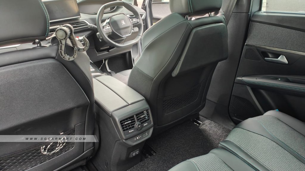 Peugeot 5008 1.2A PureTech EAT8 Allure Premium
