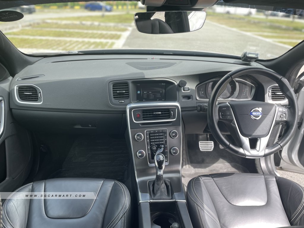 Volvo S60 T5 (New 5-yr COE)