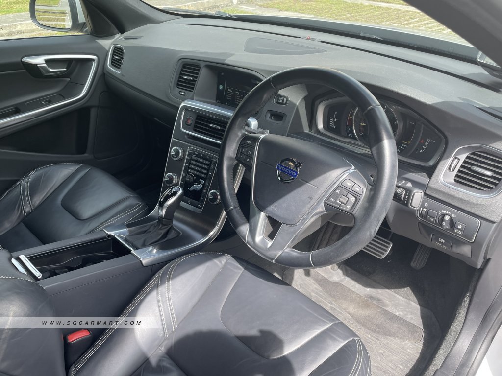 Volvo S60 T5 (New 5-yr COE)
