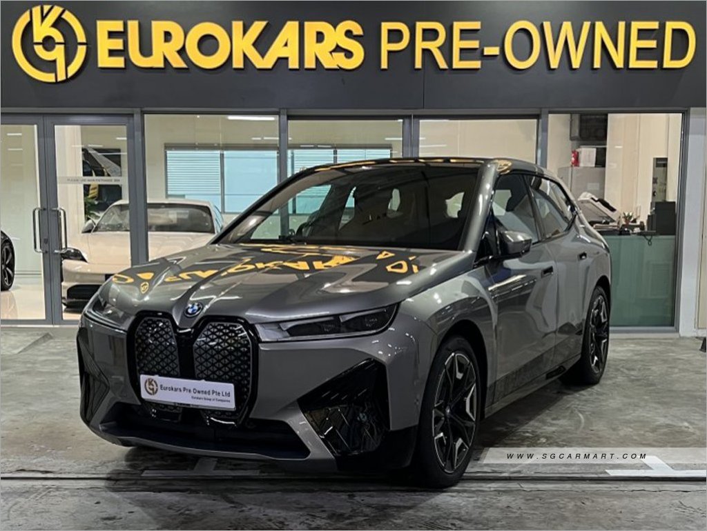 BMW iX Electric xDrive40 Sport