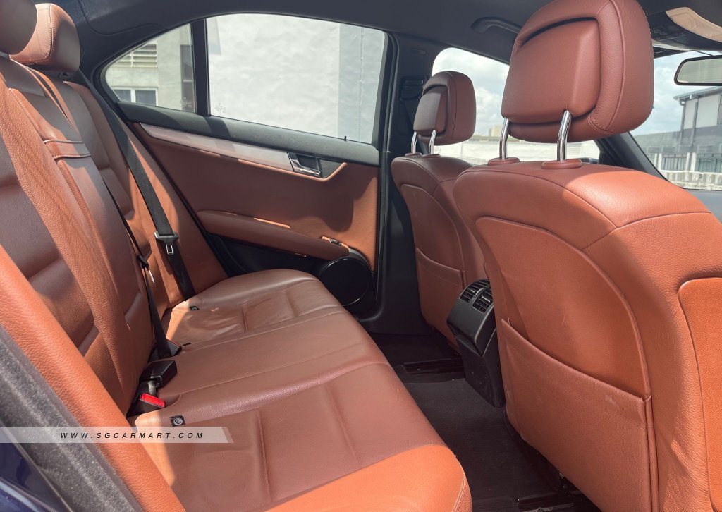 Mercedes-Benz C-Class C180K (COE till 04/2029)