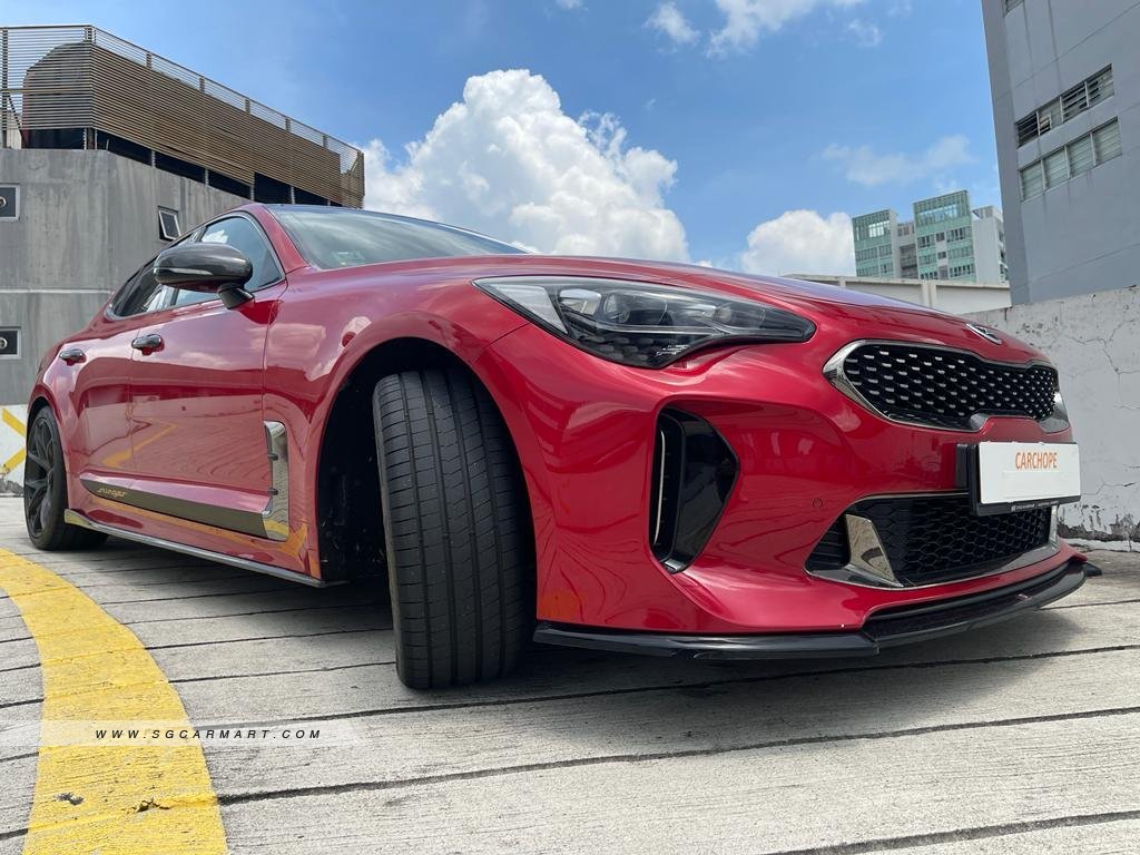 Kia Stinger 2.0A Sunroof