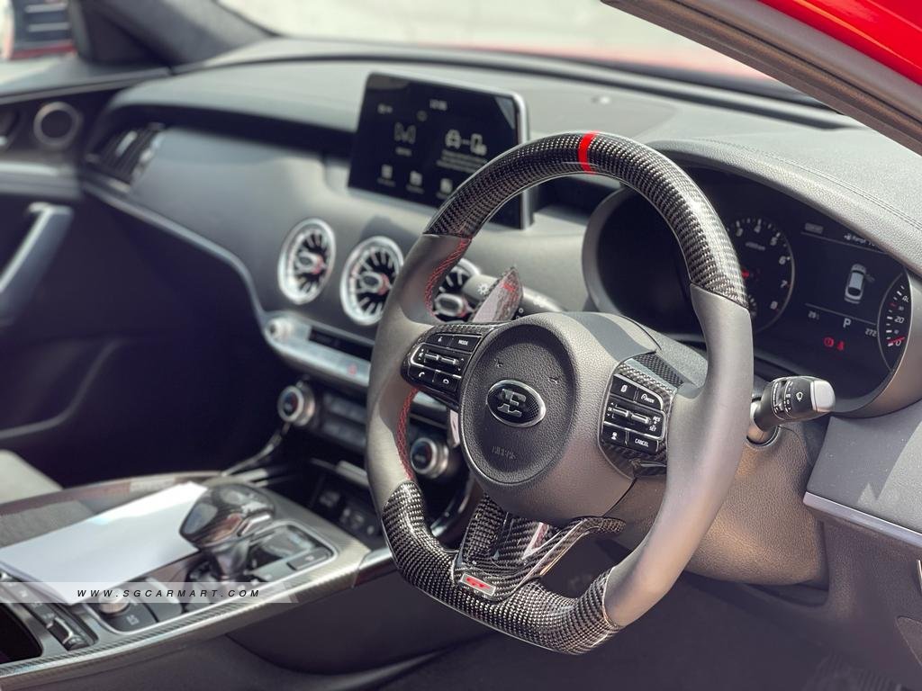 Kia Stinger 2.0A Sunroof