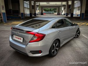 Honda Civic 1.5A VTEC Turbo Sunroof