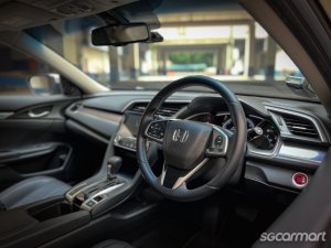 Honda Civic 1.5A VTEC Turbo Sunroof