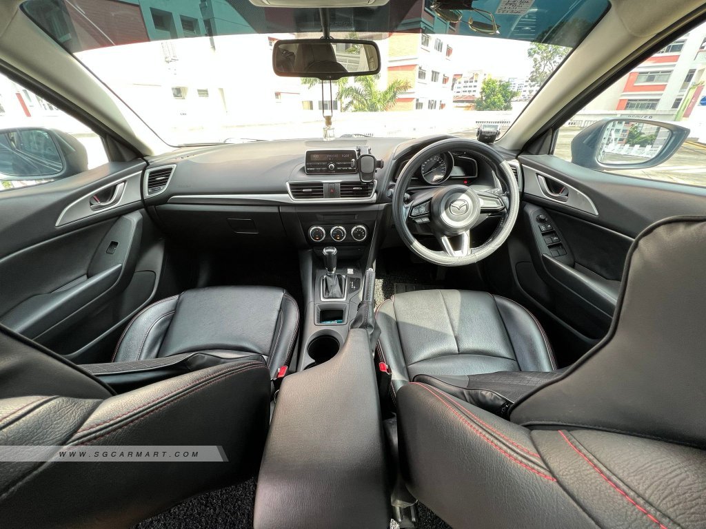 Mazda 3 1.5A Sunroof