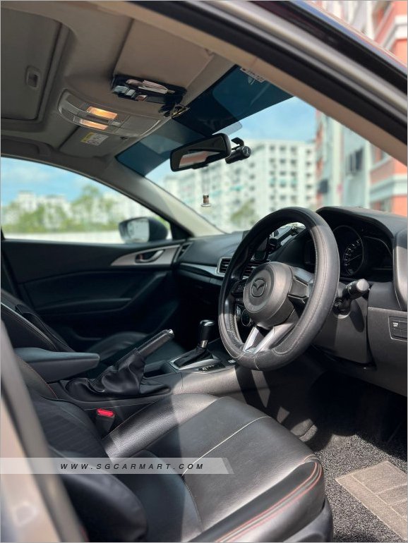 Mazda 3 1.5A Sunroof