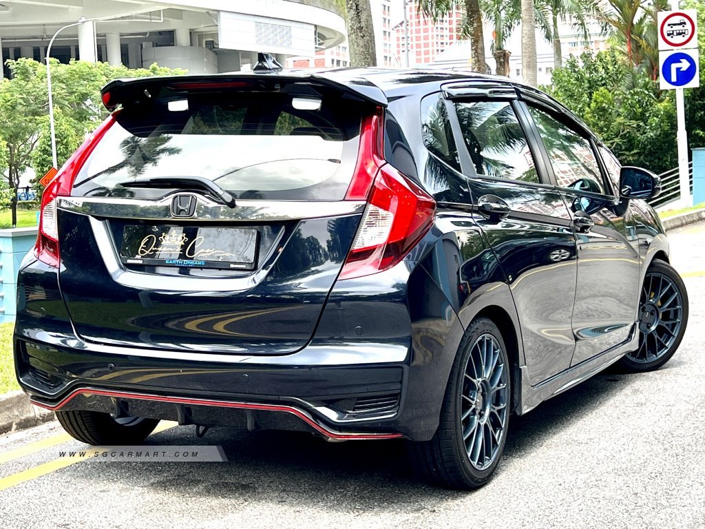Used 2018 Honda Jazz 1.5A for Sale | Queen's Car Pte Ltd - Sgcarmart