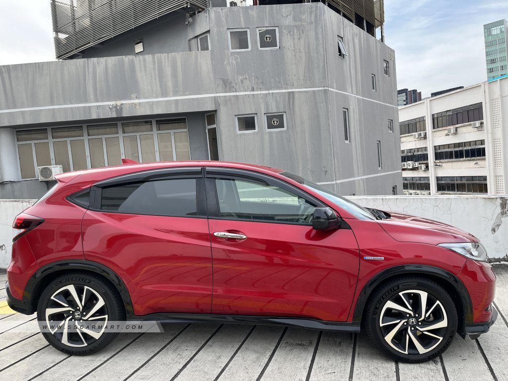 Honda Vezel Hybrid 1.5A RS