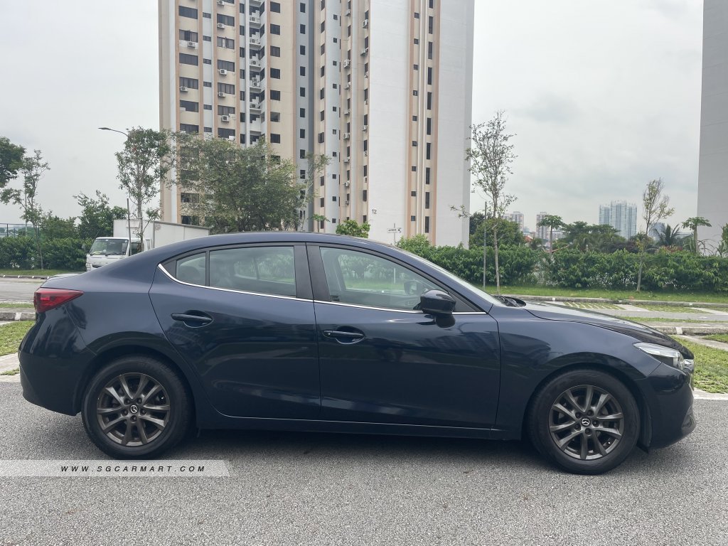 Mazda 3 1.5A Sunroof