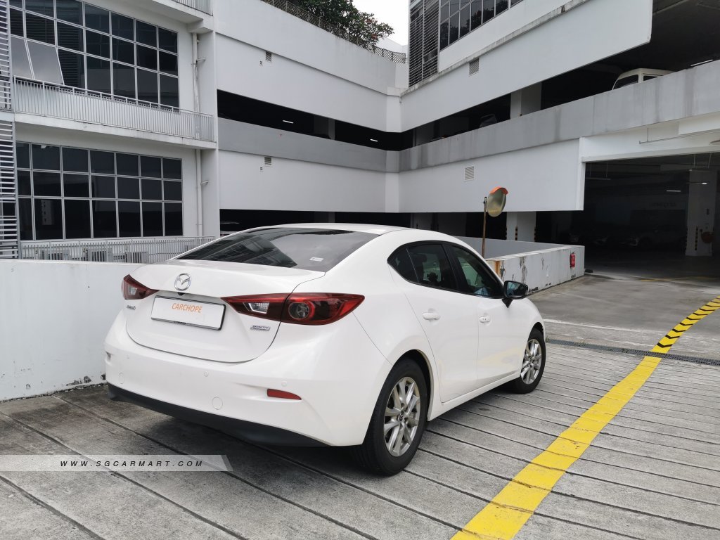 Mazda 3 1.5A Deluxe Sunroof
