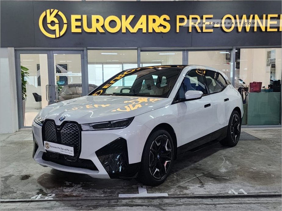 BMW iX Electric xDrive40 Sport - Eurokars Preowned