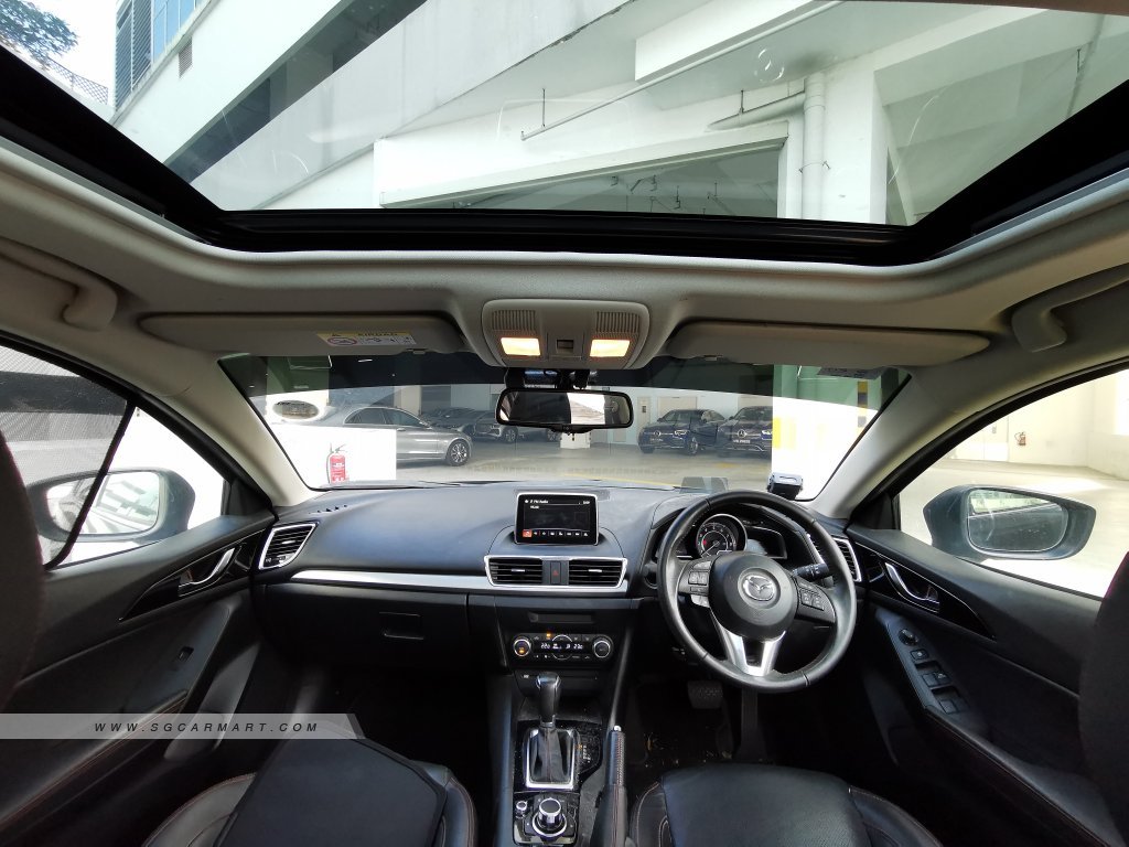 Mazda 3 1.5A Deluxe Sunroof