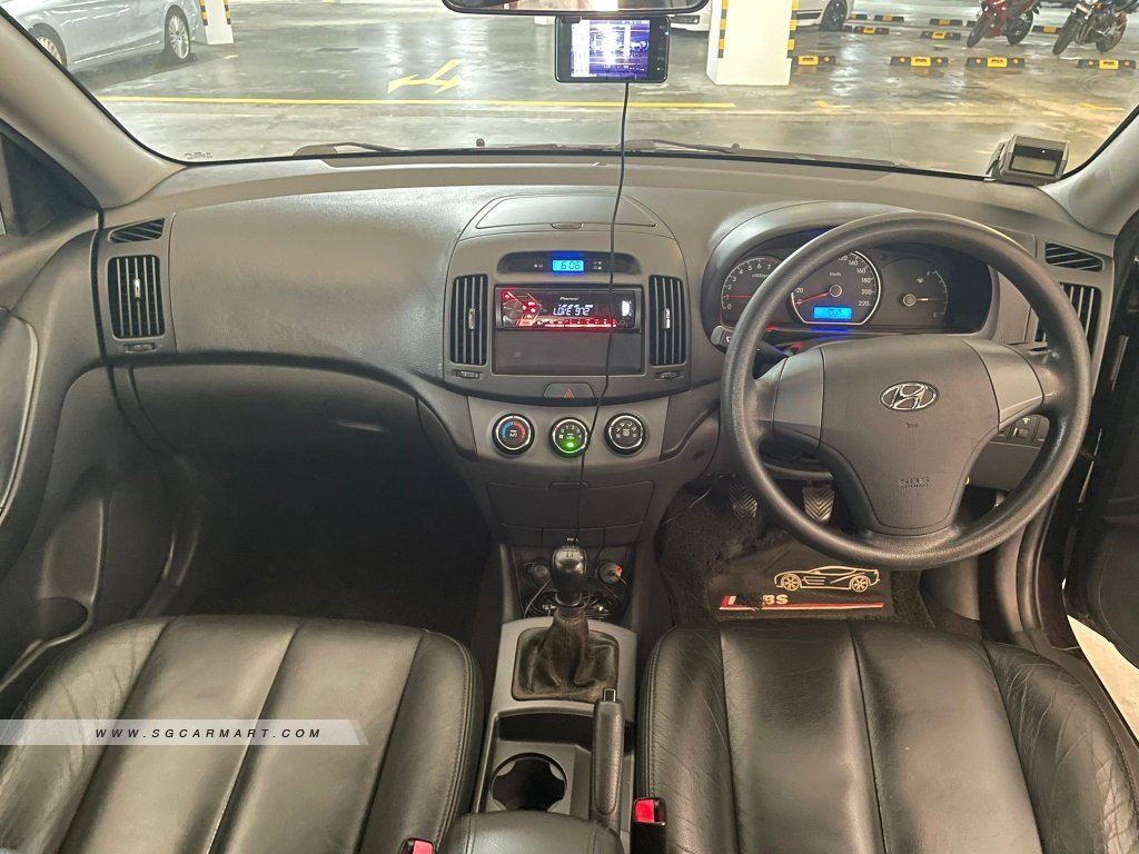Hyundai Avante 1.6M (COE till 12/2023)