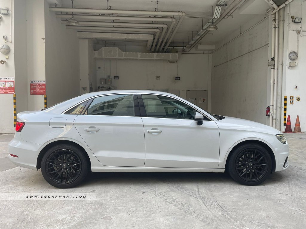 Audi A3 Sedan 1.4A TFSI Attraction
