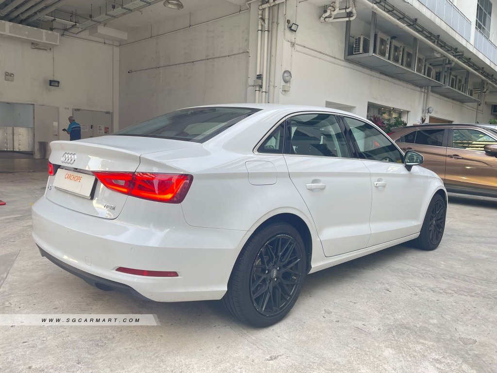 Audi A3 Sedan 1.4A TFSI Attraction