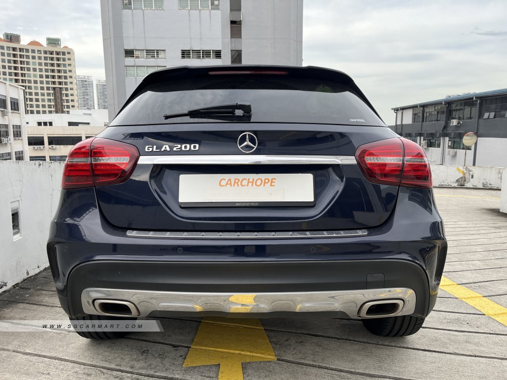 Mercedes-Benz GLA-Class GLA200 AMG Line Sunroof