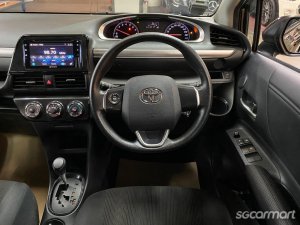 Toyota Sienta 1.5A Standard
