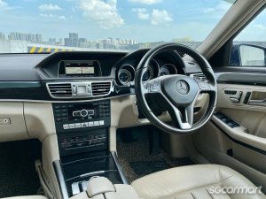 Mercedes-Benz E-Class E200