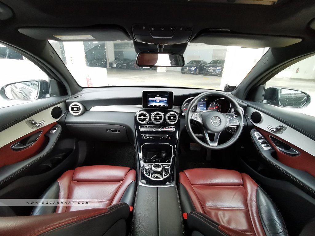 Mercedes-Benz GLC-Class GLC250 Coupe 4MATIC Sunroof