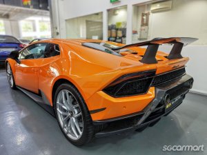 Lamborghini Huracan LP640-4 Performante