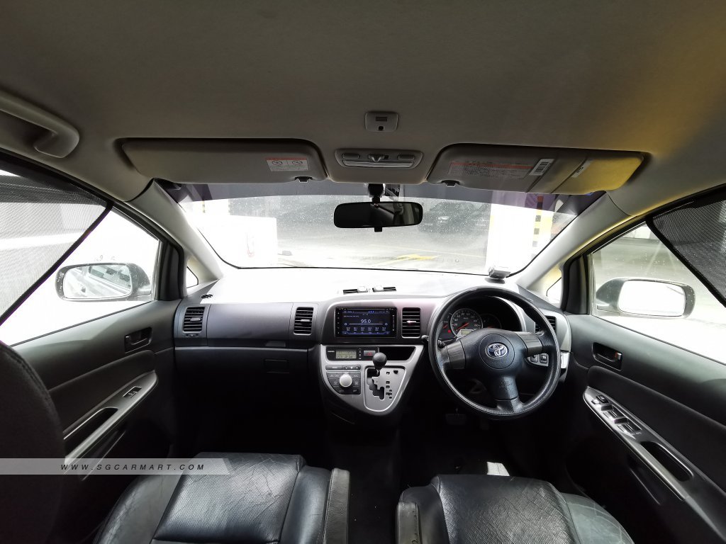 Toyota Wish 1.8A (COE till 05/2026)