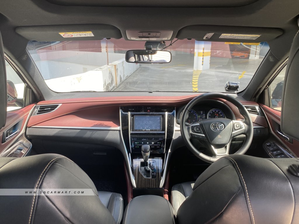Toyota Harrier 2.0A Elegance Panoramic Roof