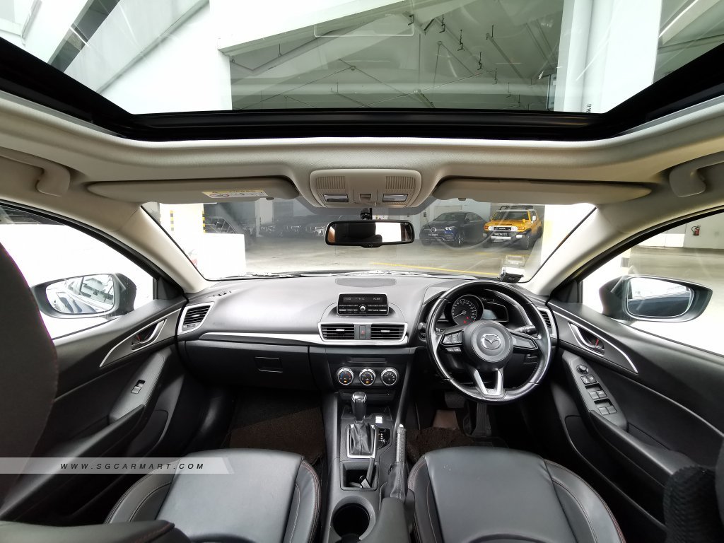 Mazda 3 1.5A Sunroof