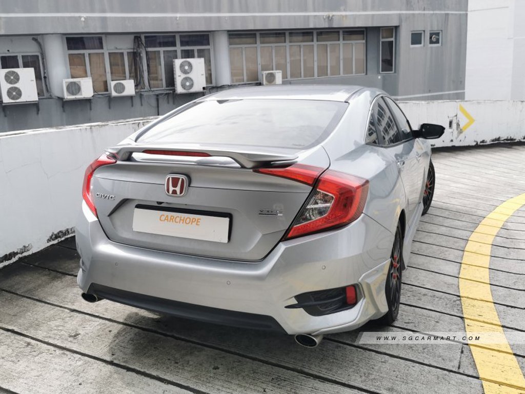Honda Civic 1.5A VTEC Turbo Sunroof