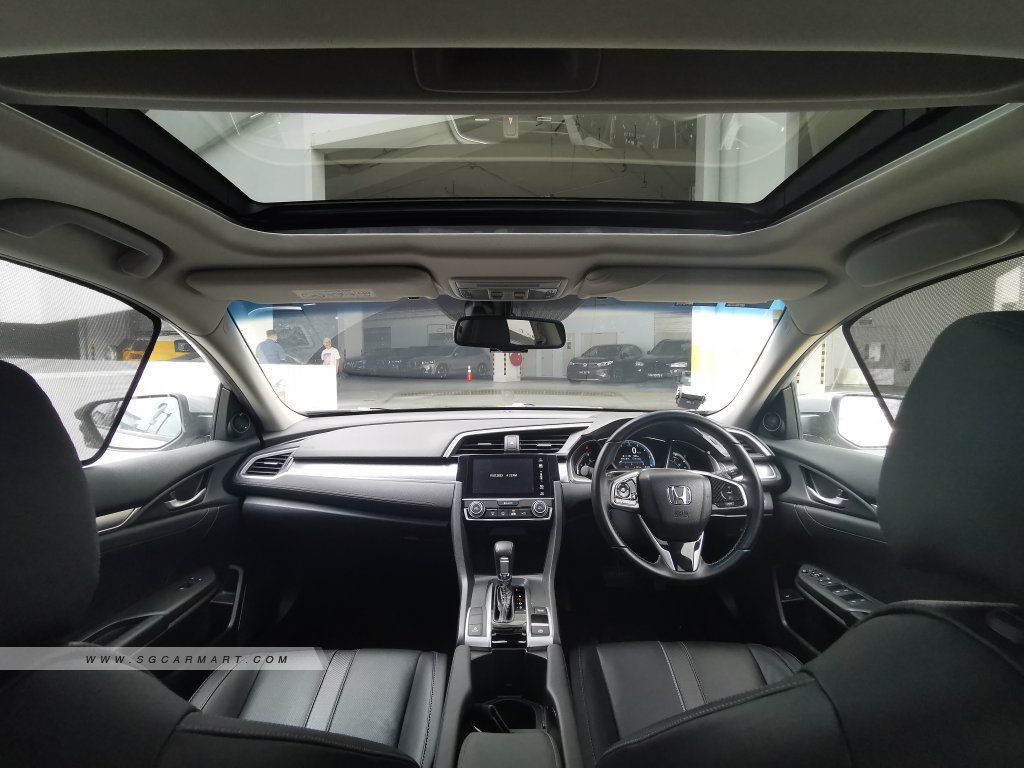 Honda Civic 1.5A VTEC Turbo Sunroof