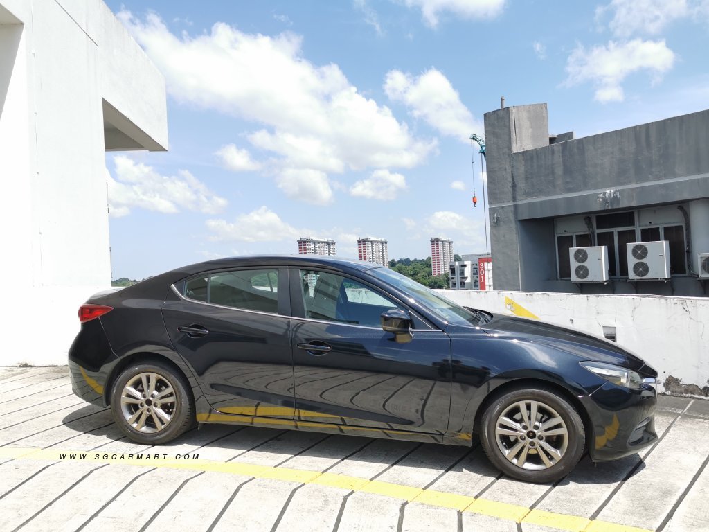 Mazda 3 1.5A Sunroof