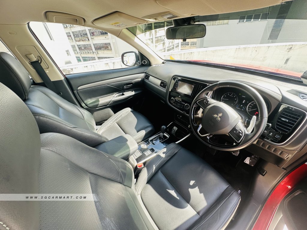 Mitsubishi Outlander 2.4A