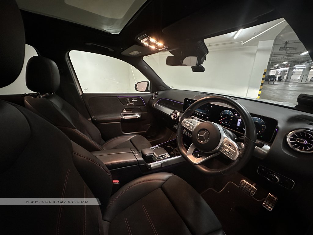 Mercedes-Benz GLB-Class GLB200 AMG Line Premium Plus