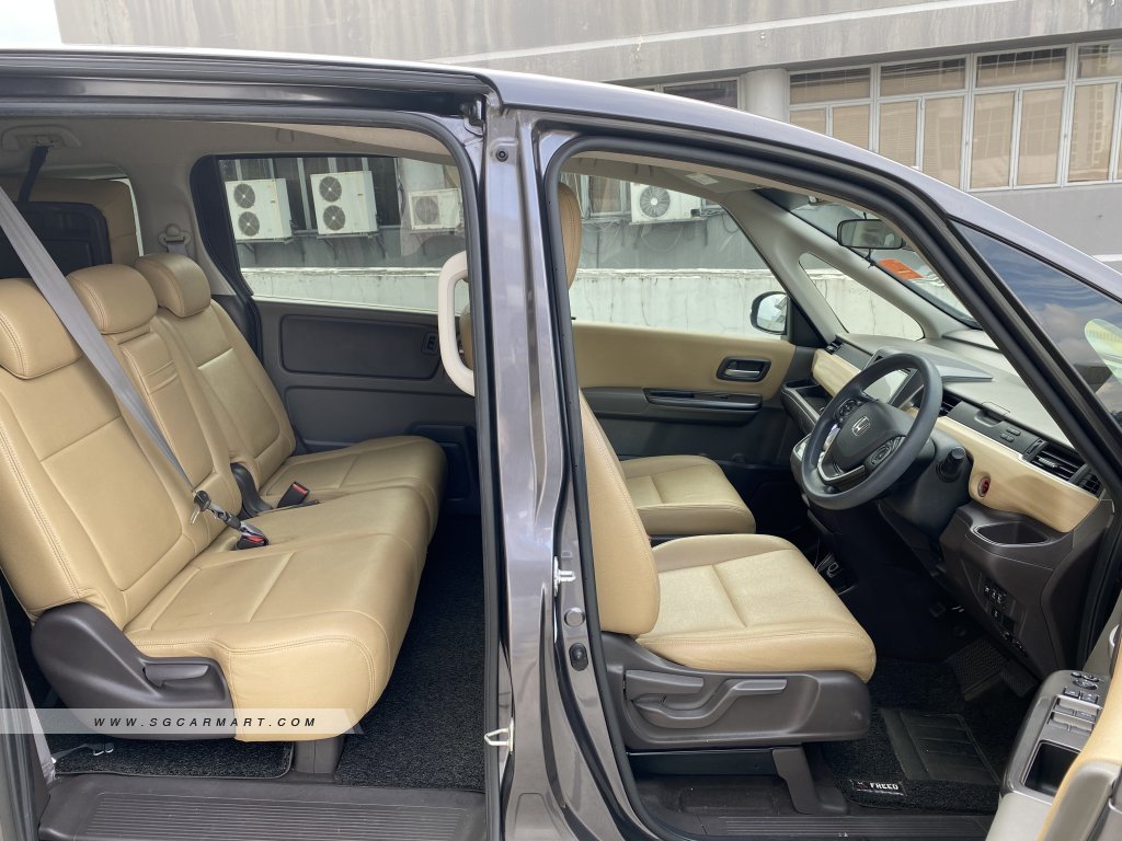 Honda Freed Hybrid 1.5A G 7-Seater