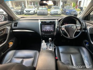 Nissan Teana 2.0A XL