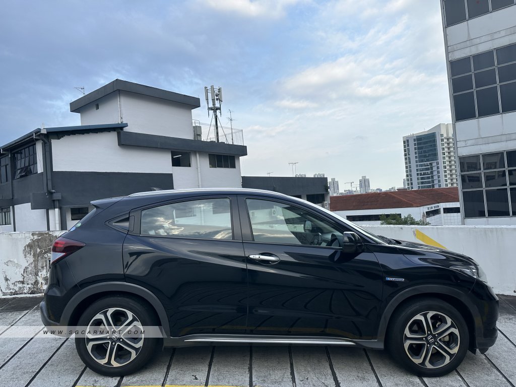 Honda Vezel Hybrid 1.5A X Brilliant Style