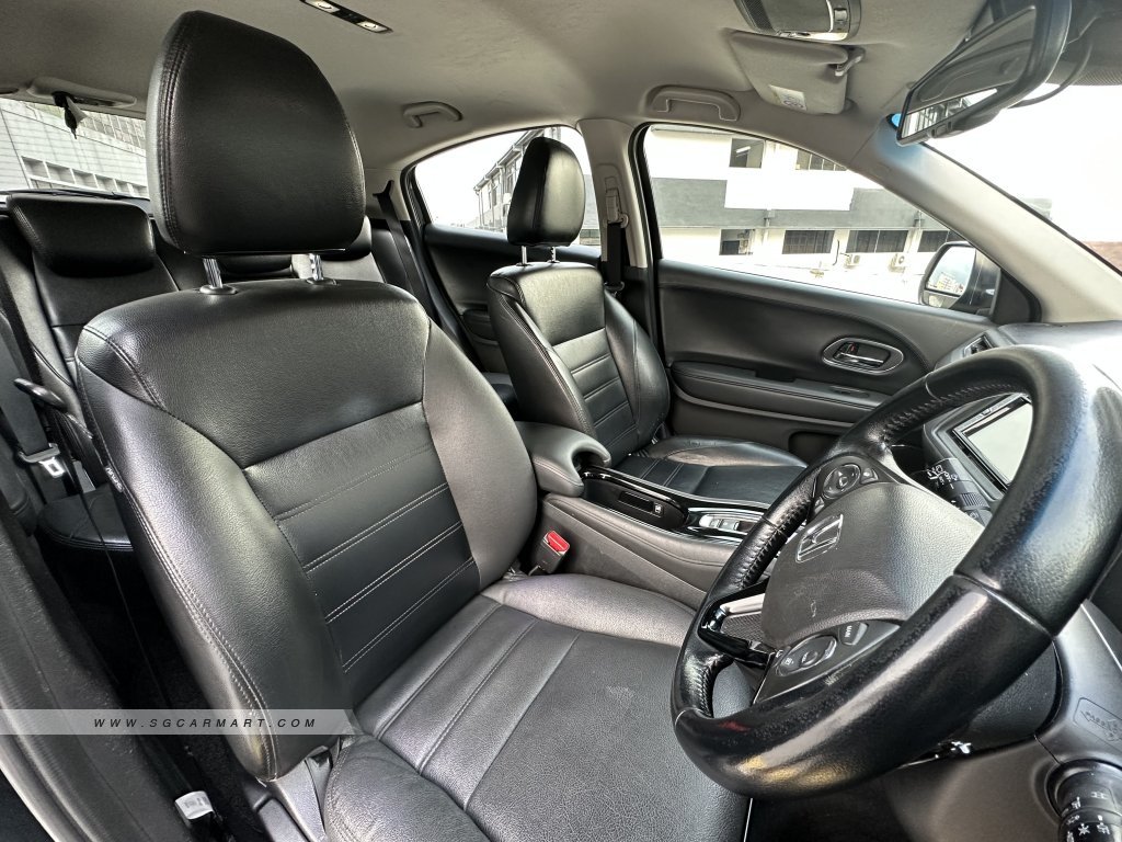Honda Vezel Hybrid 1.5A X Brilliant Style