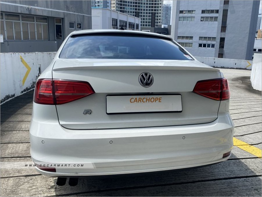 Volkswagen Jetta 1.4A TSI Highline Sunroof